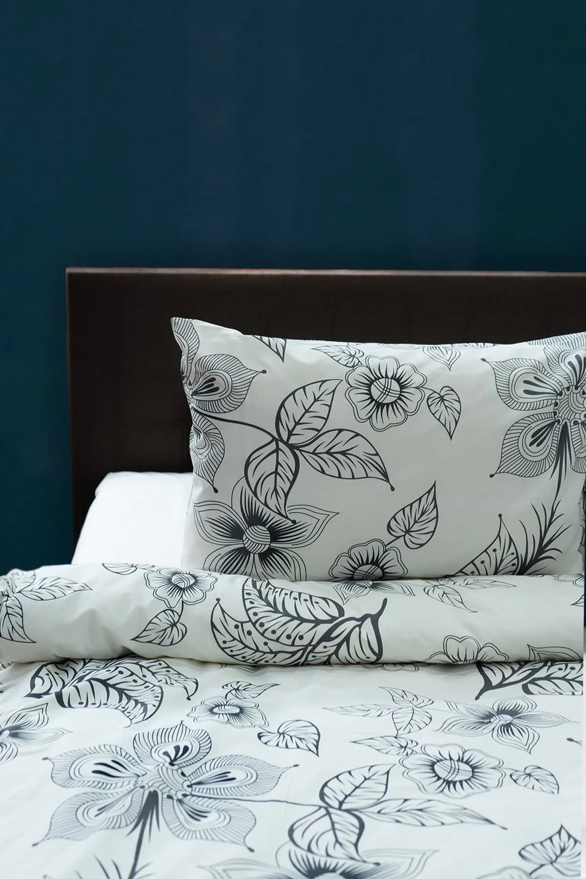 Flor Gris Nevresim Takımı 2